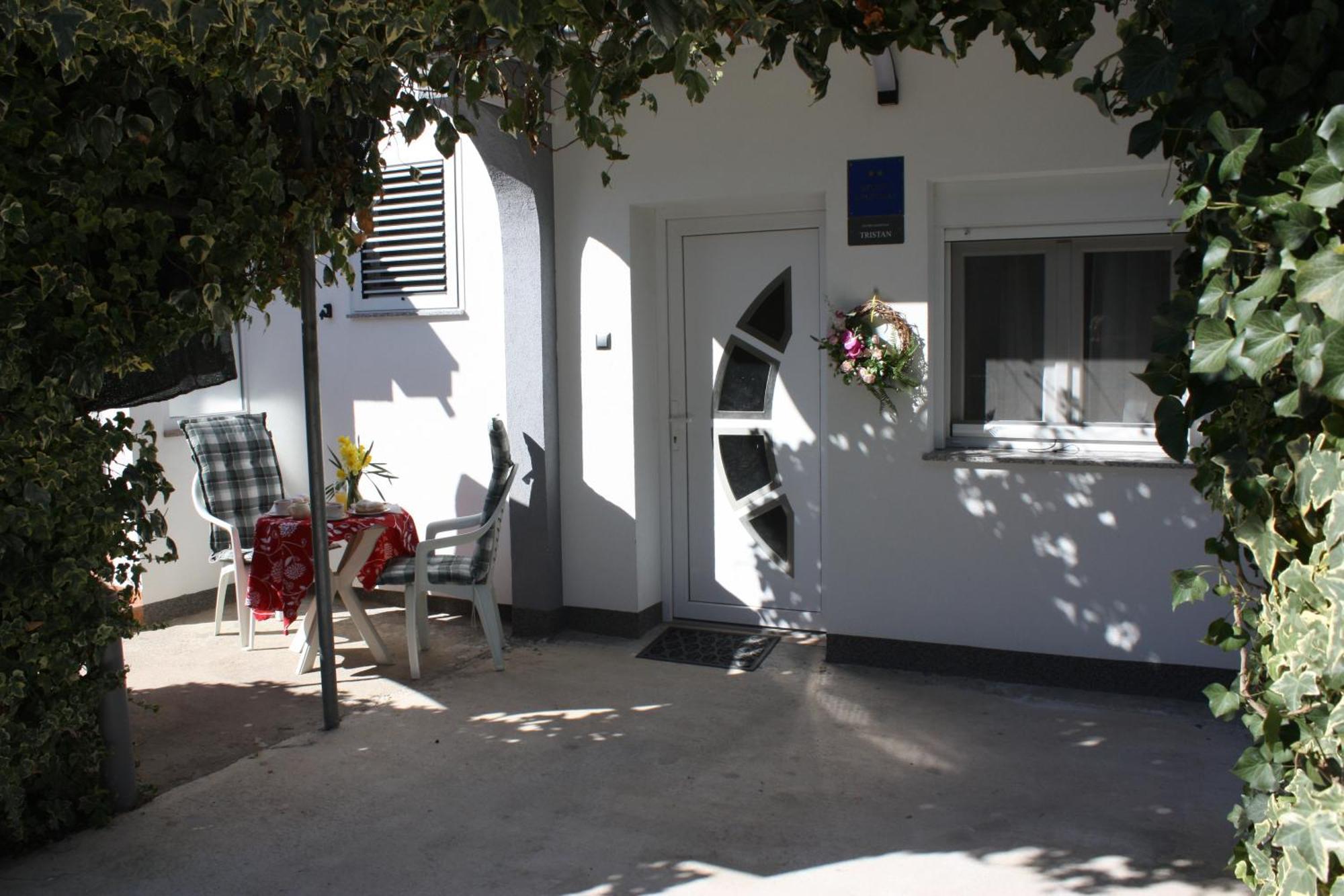 Studio Apartman Tristan Zadar Exterior photo